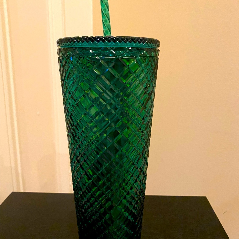 Starbucks 24oz Cup - Picture 2 of 2